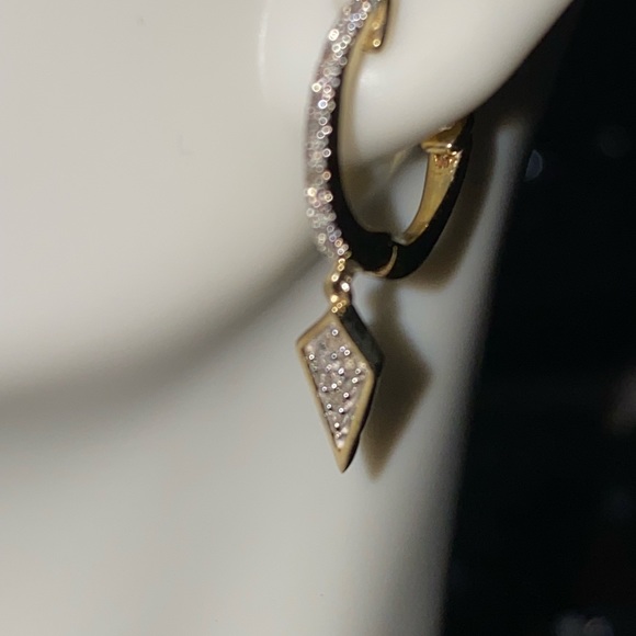 10k solid gold genuine diamond dangling hoop earrings NOT plated Free appraisal - Picture 9 of 9